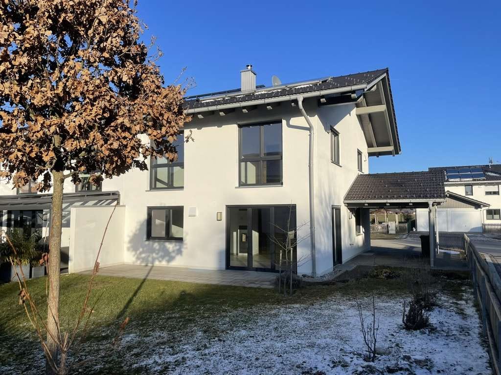 Immobilie in Iffeldorf - Familienfreundliche, neuwertige Doppelhaushälfte in Iffeldorf - Bild 0