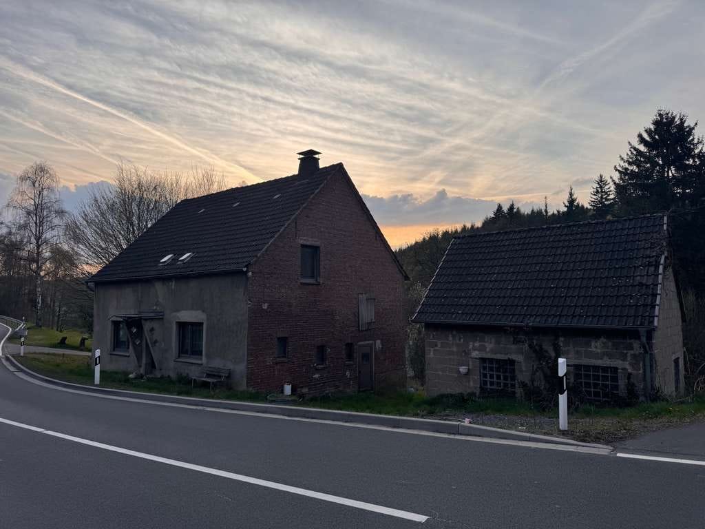 Immobilie in Sundern - Dieses Objekt benötigt eine liebevolle Sanierung - Bild 0
