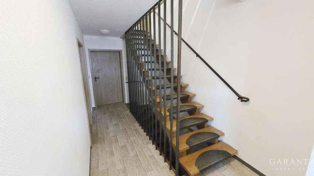 Immobilie in Heidenheim an der Brenz - Großzügiges Reiheneckhaus mit Doppelgarage und Dachterrasse! - Bild 3