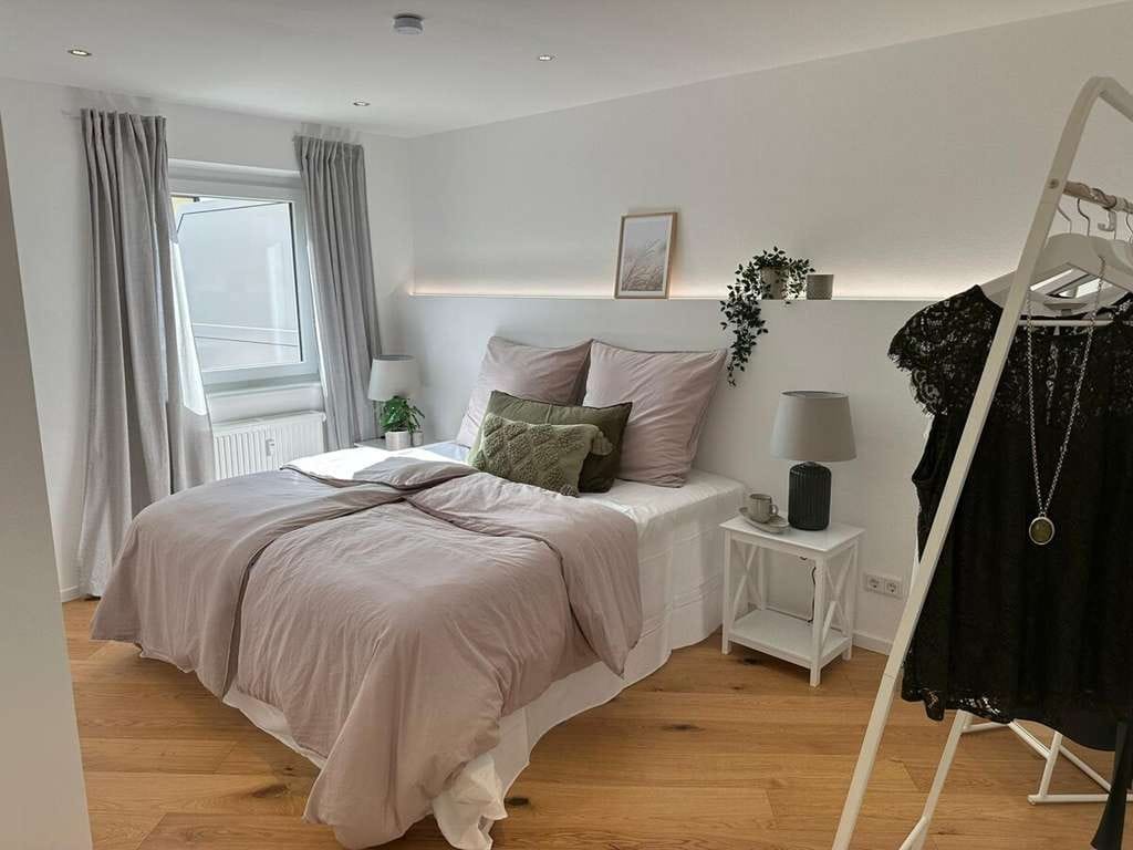 Immobilie in Dingolfing - Sonnenplatz über den Dächern – 2-Zimmer-Wohnung mit großer Terrasse - Bild 0