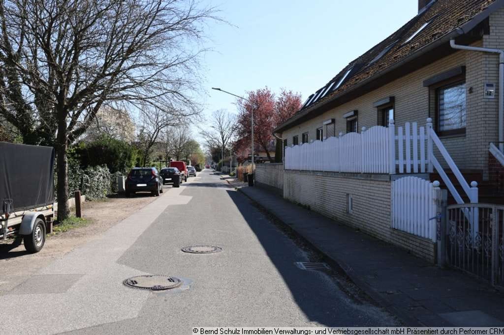 Immobilie in Schenefeld - geräumige Doppelhaushälfte mit großem Garten - nach WEG aufgeteilt! - Bild 1
