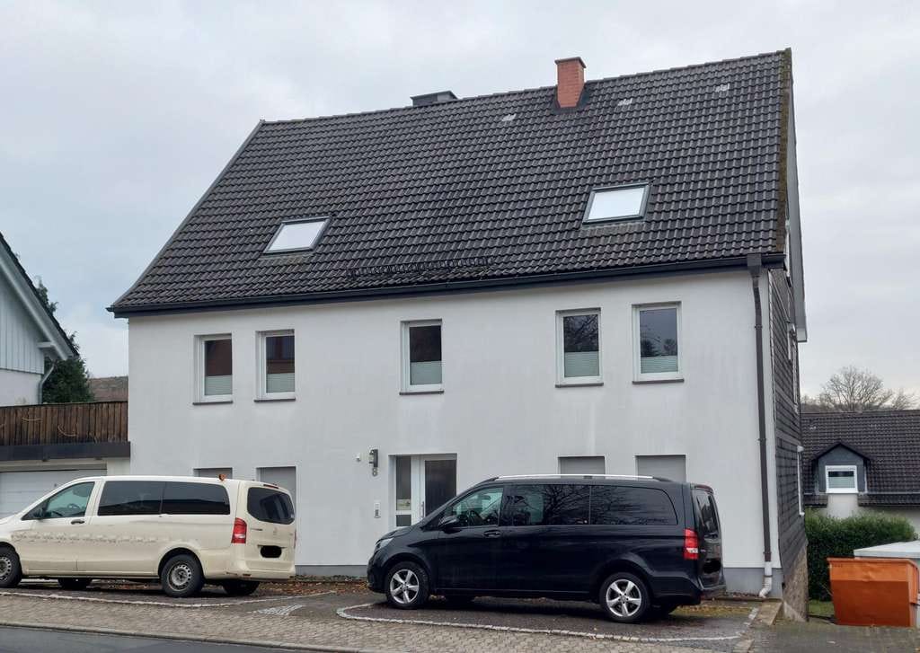 Immobilie in Wenden - Schöne renovierte Immobilie mitten in Wenden Gerlingen zu verkaufen - Bild 0