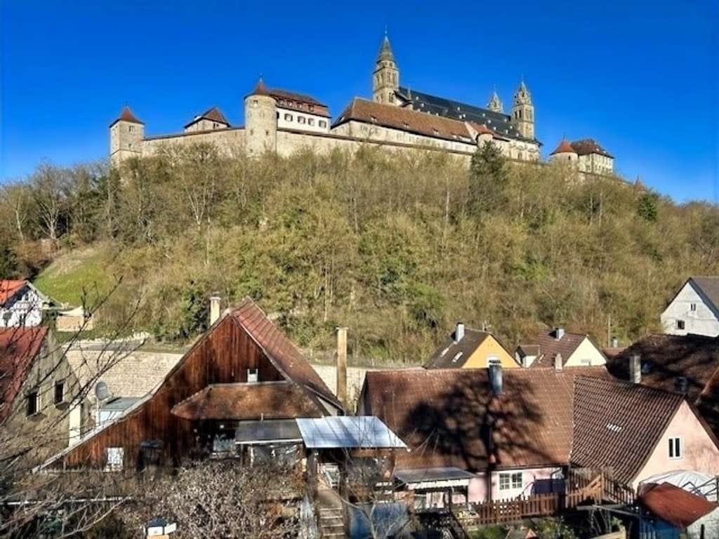 Immobilie in Schwäbisch Hall - Mit Blick auf die Comburg...  - Bild 1