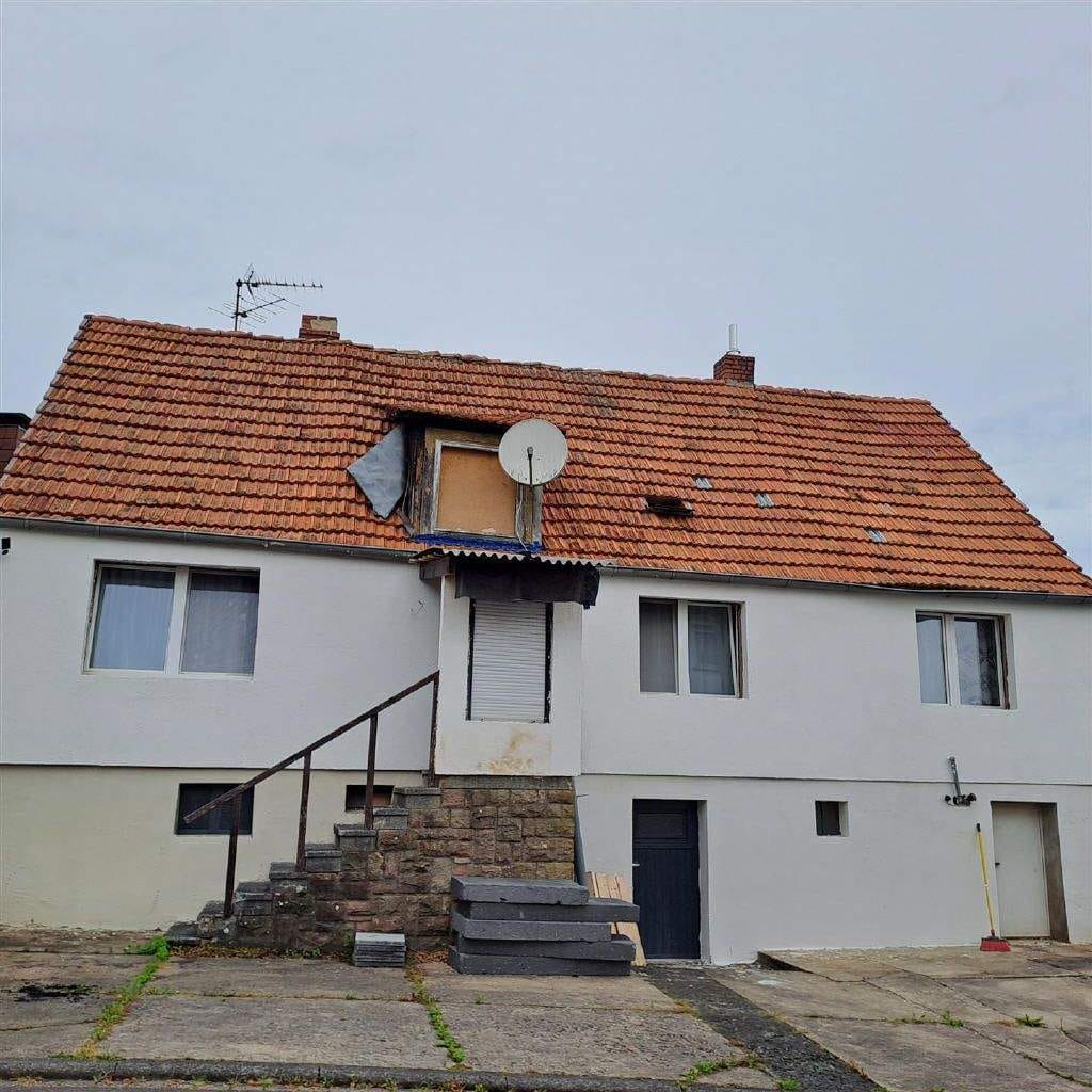 Immobilie in Steinau an der Straße - Kaufen statt mieten - gemütliches Einfamilienhaus für Singles, Paare oder kleine Familien - Bild 1