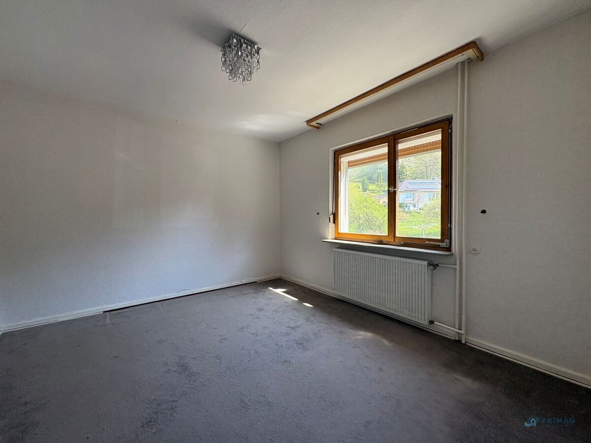 Immobilie in Waldkappel - großzügiges Domizil für die ganze Familie - Bild 2