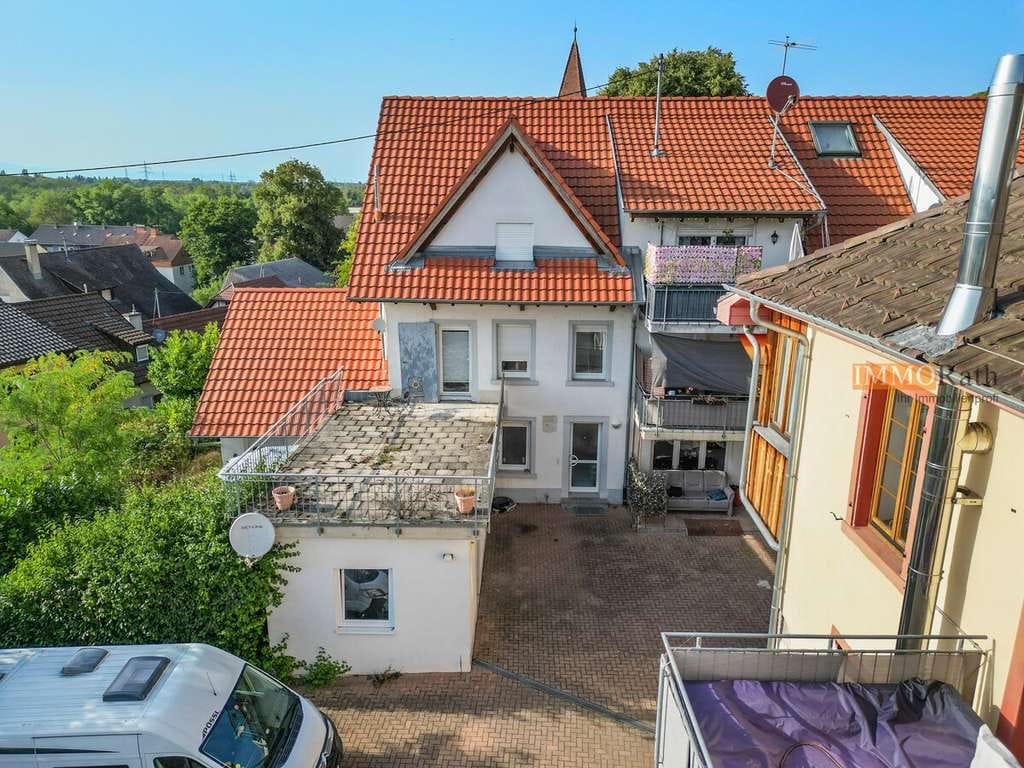 Immobilie in Efringen-Kirchen - IMMORath.de - Schönes Reihenendhaus mit tollem Ausblick im Dreiländereck - Bild 0