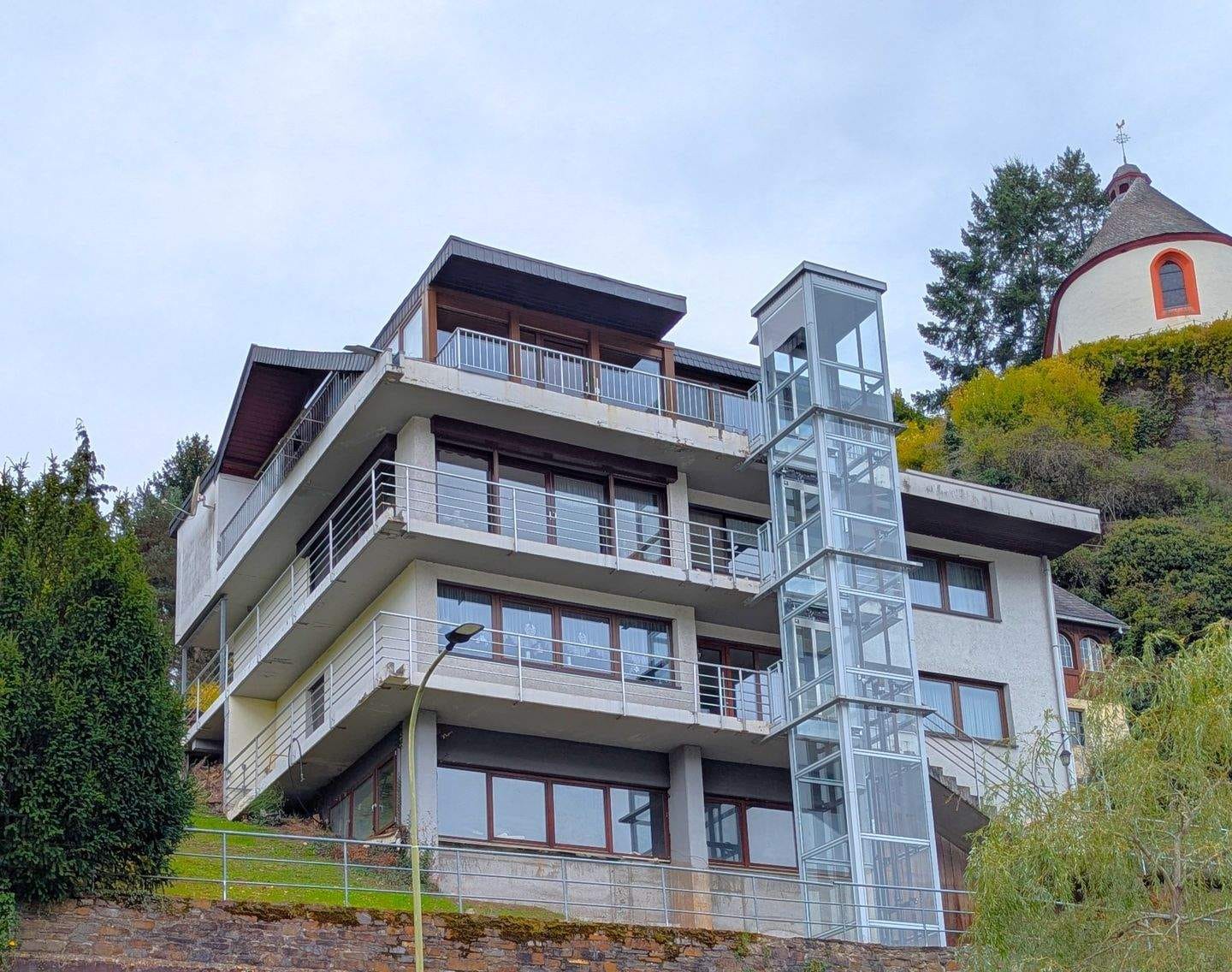 Immobilie in Cochem - Traumhafte Aussichten in Cochem: Mehrfamilienhaus mit spektakulären Ausblicken ins Moseltal - Bild 2