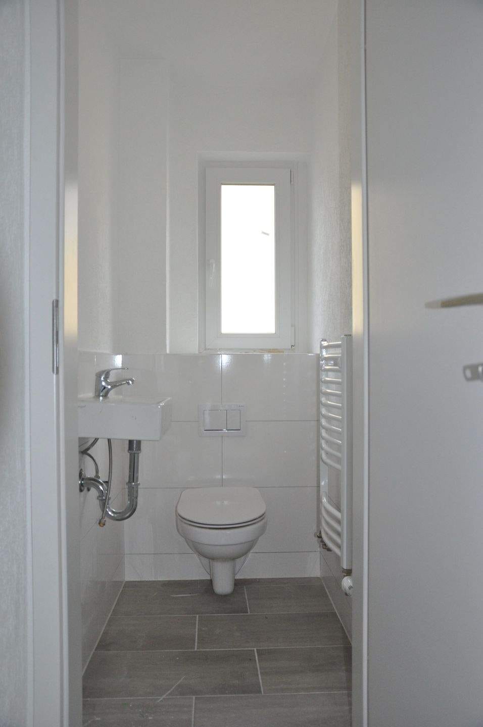 Immobilie in Niefern-Öschelbronn - Schöne 3-Zimmer Wohnung mit Wintergarten, kernsaniert,  in ruhiger Lage - Bild 3