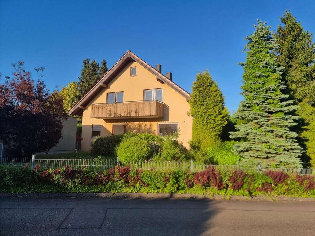Immobilie in Vellberg - Freistehendes Einfamilienhaus in Vellberg - ca. 172 m² Wohnfläche plus ca. 35 m² Zusatzfläche - Bild 2