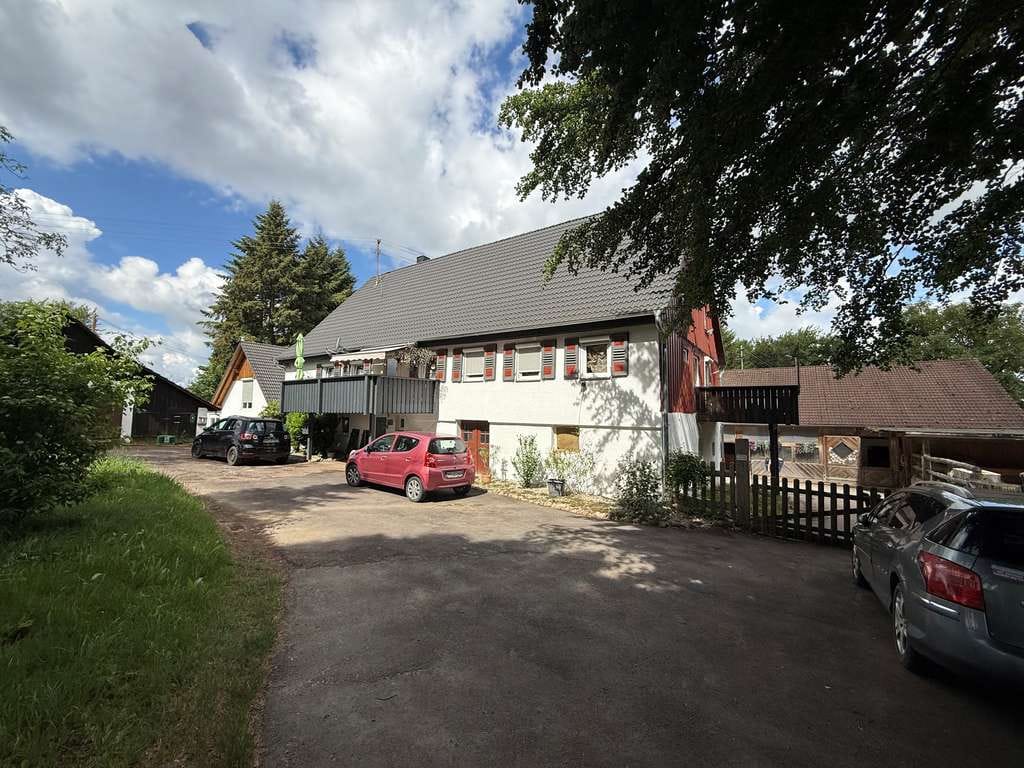 Immobilie in Alfdorf - NATURLIEBHABER AUFGEPASST! Schönes Wohnhaus mit viel Platz bei Welzheim - Bild 2