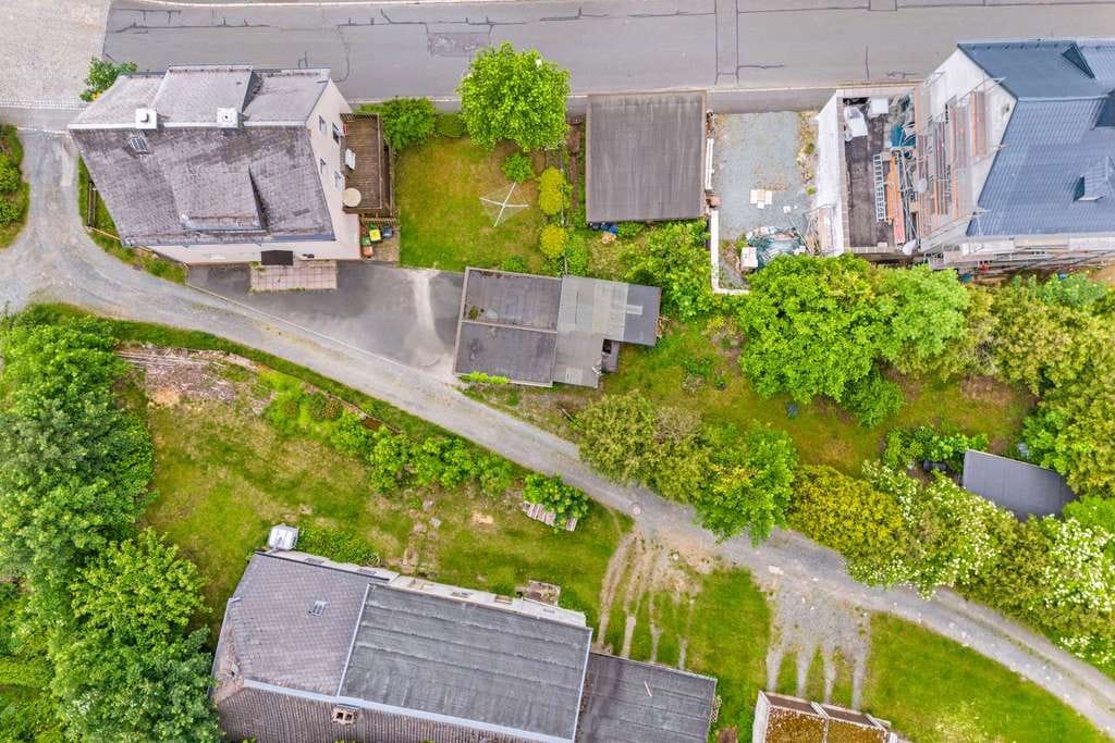 Immobilie in Zell im Fichtelgebirge - Charmantes Zweifamilienhaus mit großem Garten im Herzen von Zell - Bild 3