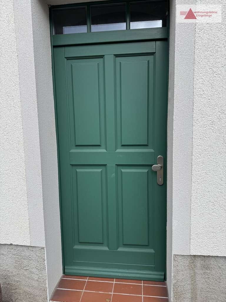 Immobilie in Grünhainichen - Wohnen & Vermieten: 6 Wohnungen, Dreiseitenhof & 6.123 m² Grundstück in Grünhainichen bei Chemnitz - Bild 4