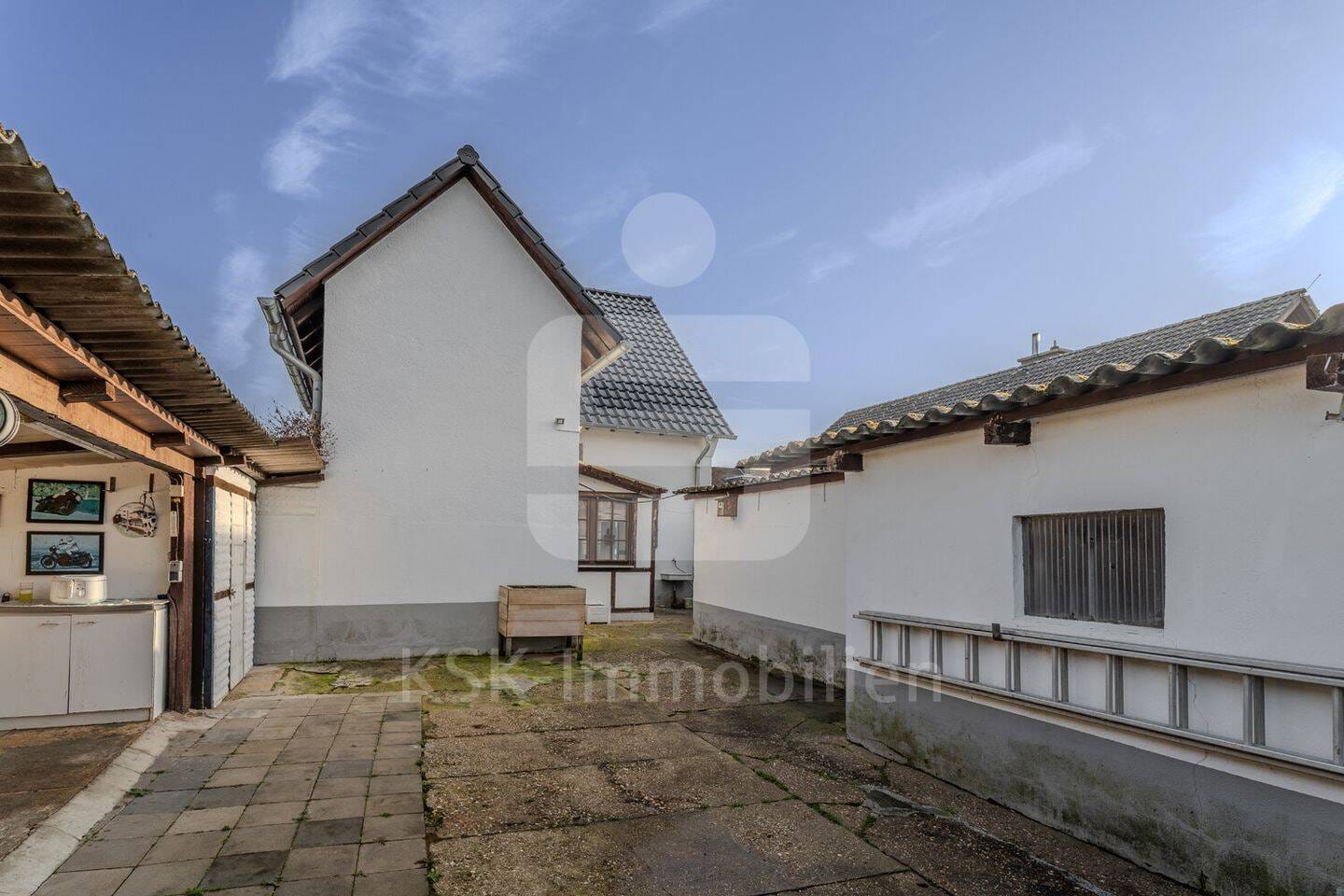 Immobilie in Zülpich - Vielseitiges Wohnhaus mit zwei Wohnebenen und großem Potenzial! - Bild 3