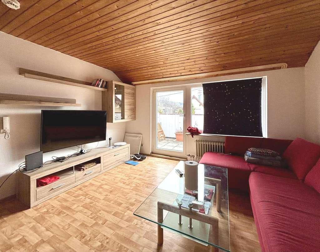 Immobilie in Balingen - Zentrumsnah wohnen oder investieren: 2-Zimmer-Dachgeschosswohnung mit Loggia in Balingen!  - Bild 1