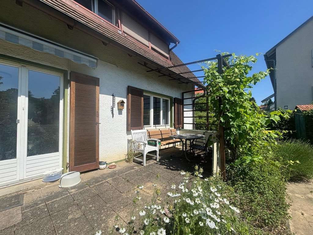 Immobilie in Schallstadt - Charmantes Wohnhaus auf idyllischem Grundstück in ruhiger Lage von Schallstadt-Wolfenweiler - Bild 3
