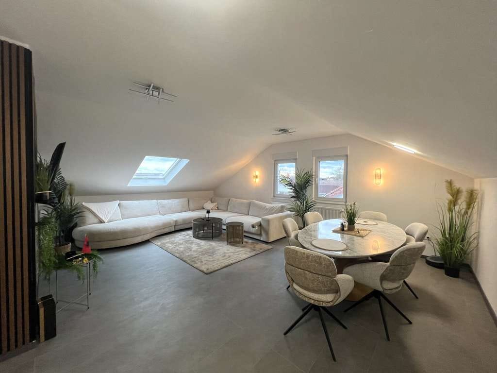 Immobilie in Heddesheim - Sanierte 2-Zimmer-Dachgeschosswohnung in Heddesheim - Bild 1