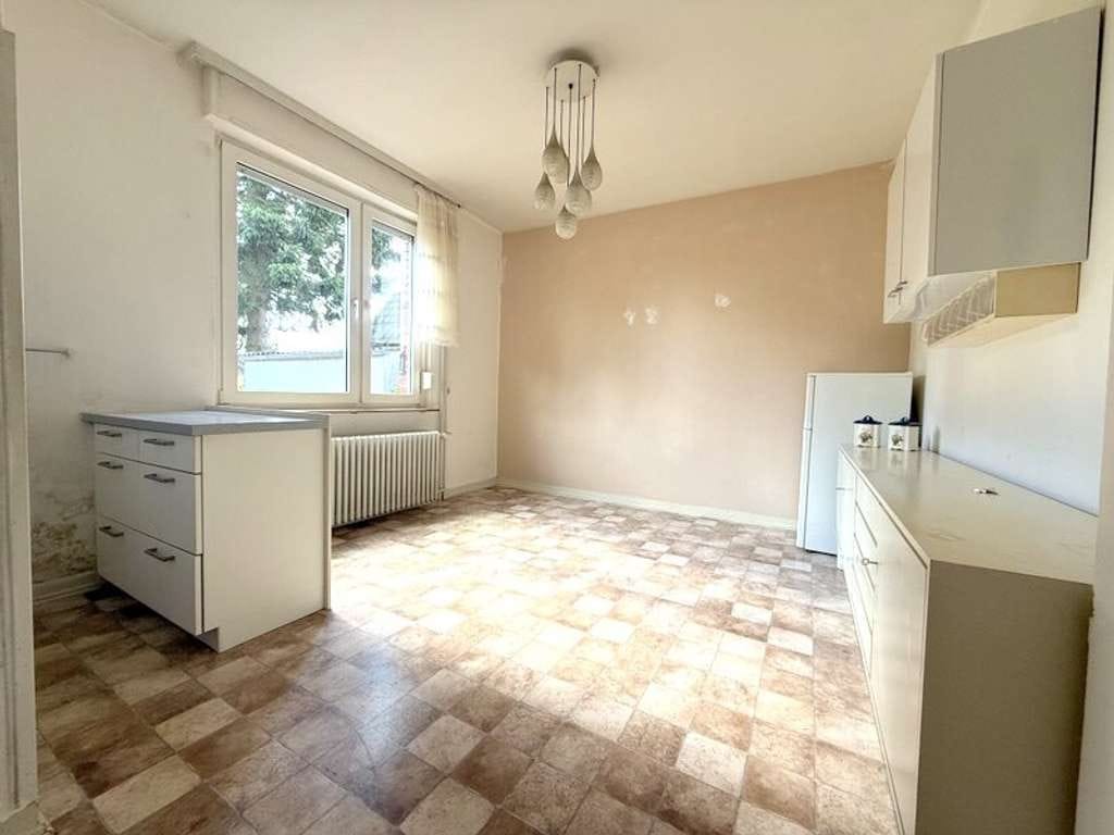 Immobilie in Bedburg-Hau - Freistehendes Einfamilienhaus mit großem Grundstück – Sanierungsobjekt mit Potenzial in Bedburg-Hau - Bild 3