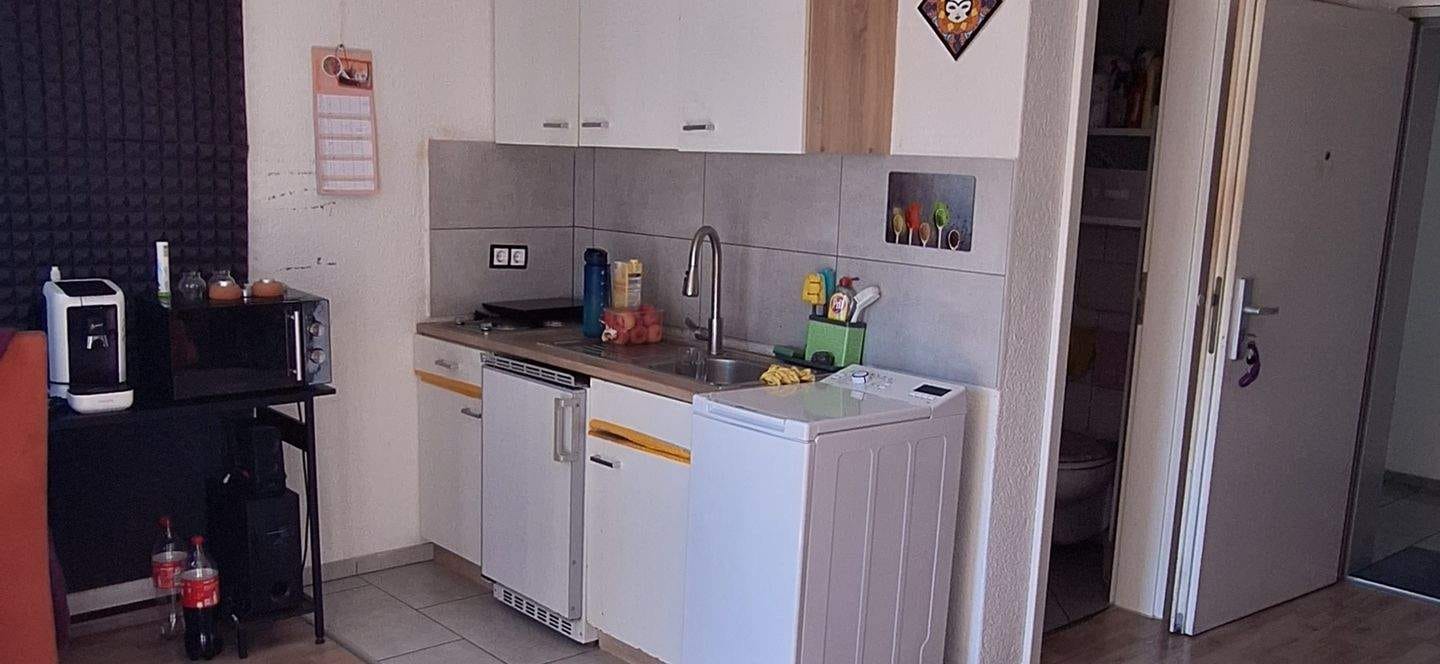 Immobilie in Singen (Hohentwiel) - - Gelegenheit - tolle 1,5- Zi- Wohnung Bj.92 mit TG im Singener Süden- 5 % Rendite - - Bild 1