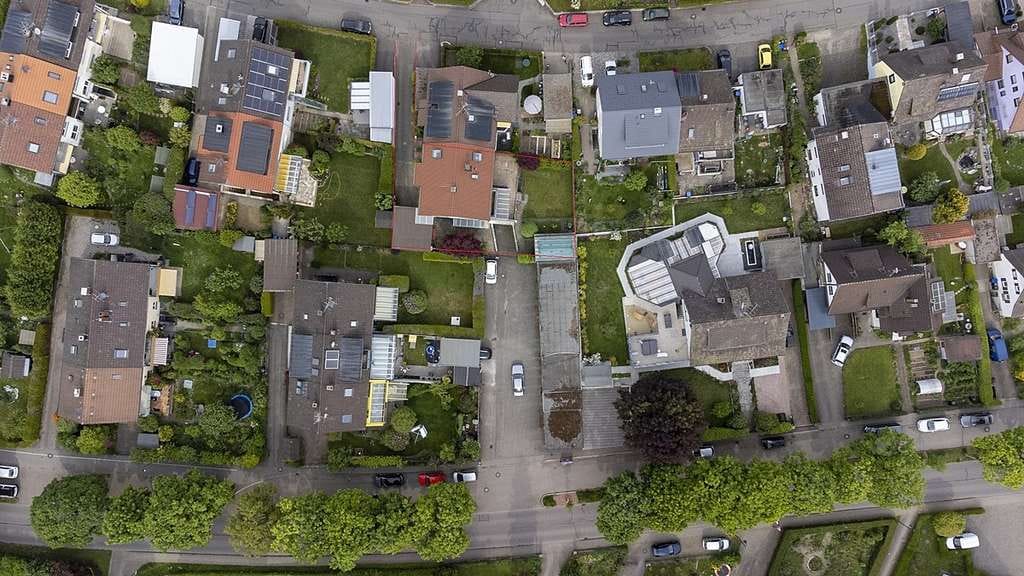 Immobilie in Kirchzarten - In Kirchzarten zentral leben! (Erbbaurecht für nur 62,50 EUR mtl.  oder Grundstückskauf möglich) - Bild 4
