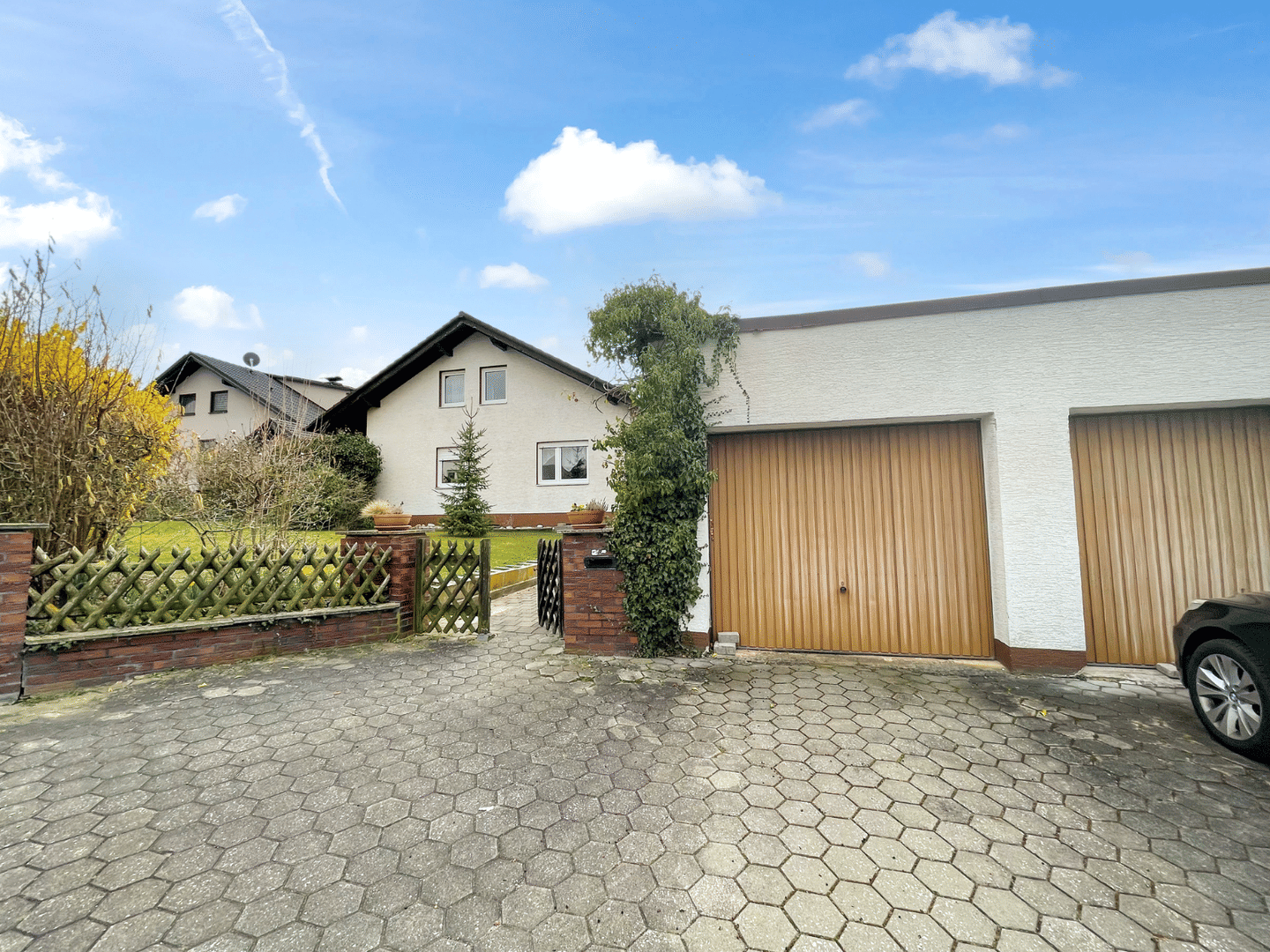 Immobilie in Strullendorf - Vielseitiges Raumwunder mit riesigem Garten – Ihr neues Zuhause in Mistendorf - Bild 1
