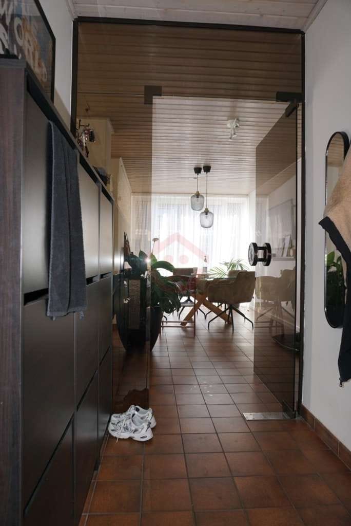 Immobilie in Buseck - Reduzierter Preis: Wohnhaus nach Architektenentwurf - Selber wohnen und vermieten zugleich! - Bild 3