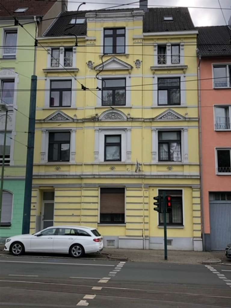 Immobilie in Essen - KAPITALANLAGE - vollvermietet - 6 Familienhaus - voll unterkellert - Bild 0