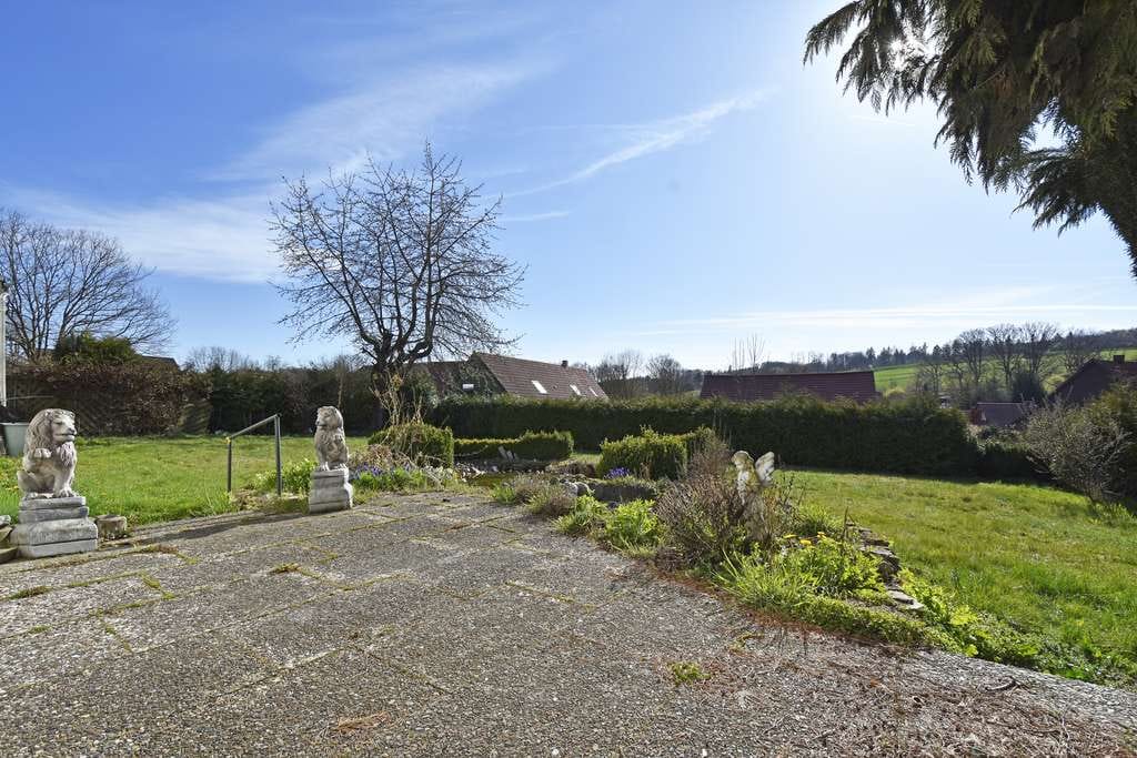 Immobilie in Gleichen - Individuelles Wohn- und Geschäftshaus mit herrlichem Ausblick und ehem. Kfz-Werkstatt - Bild 1