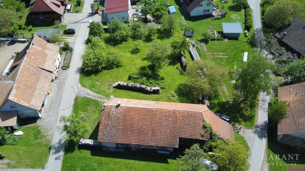 Immobilie in Ühlingen-Birkendorf - Leben wie vor hundert Jahren - Bauernhaus in Hürrlingen mit Bauplatzreserve - Bild 2