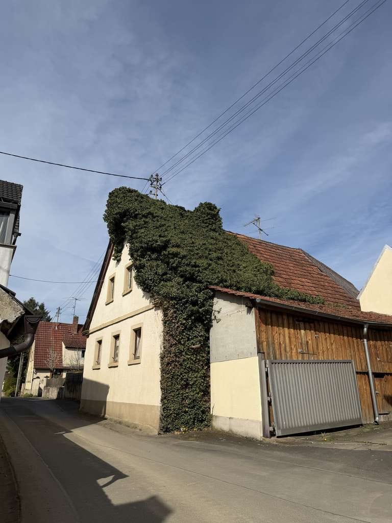 Immobilie in Gädheim - Wohnanwesen mit Scheune, Werkstatt und großem Grundstück in Ottendorf (97503) - Bild 3