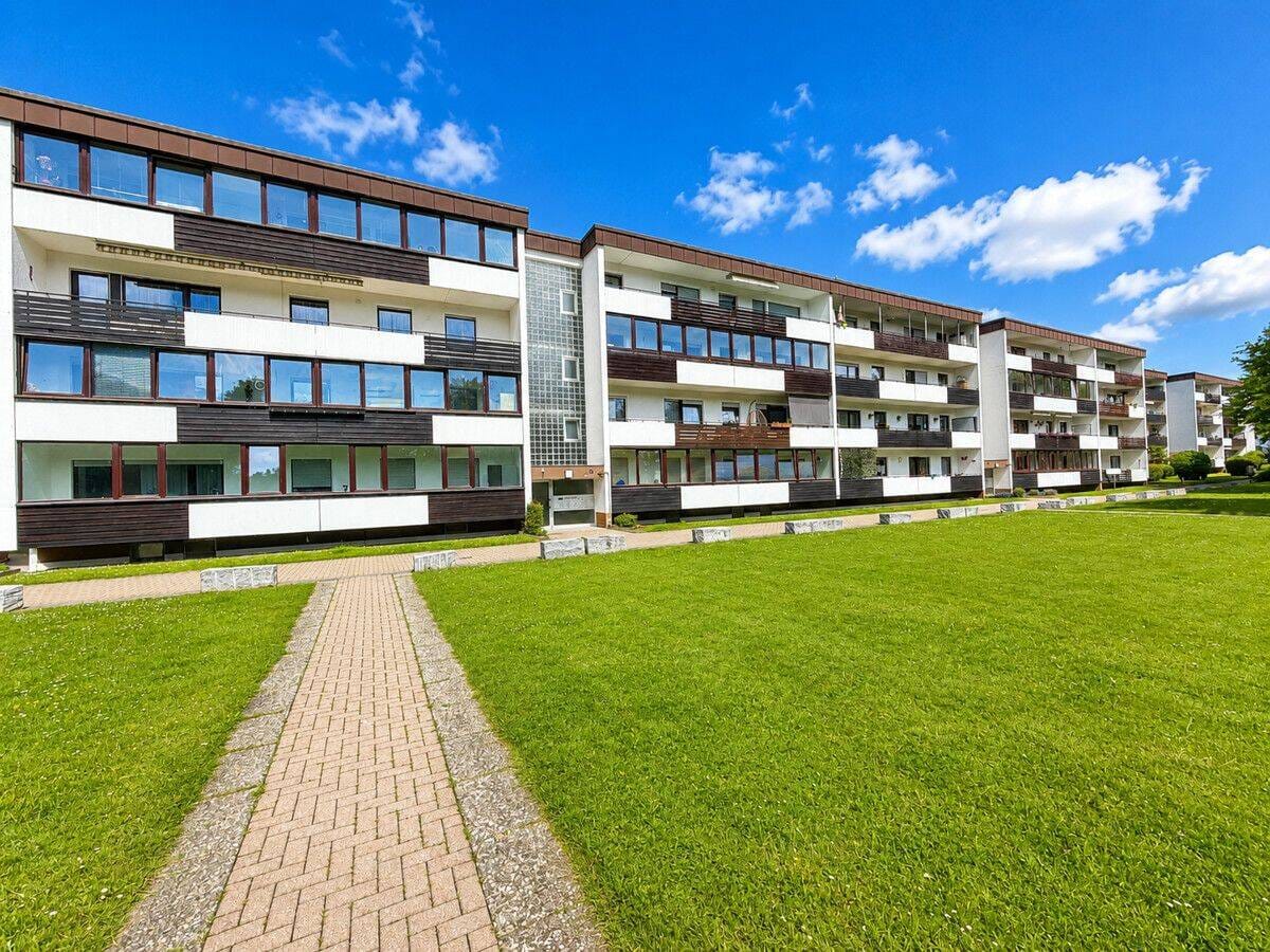 Immobilie in Villingen-Schwenningen - Vermietete 1-Zimmer-Wohnung mit Balkon & TG-Stellplatz - Bild 0