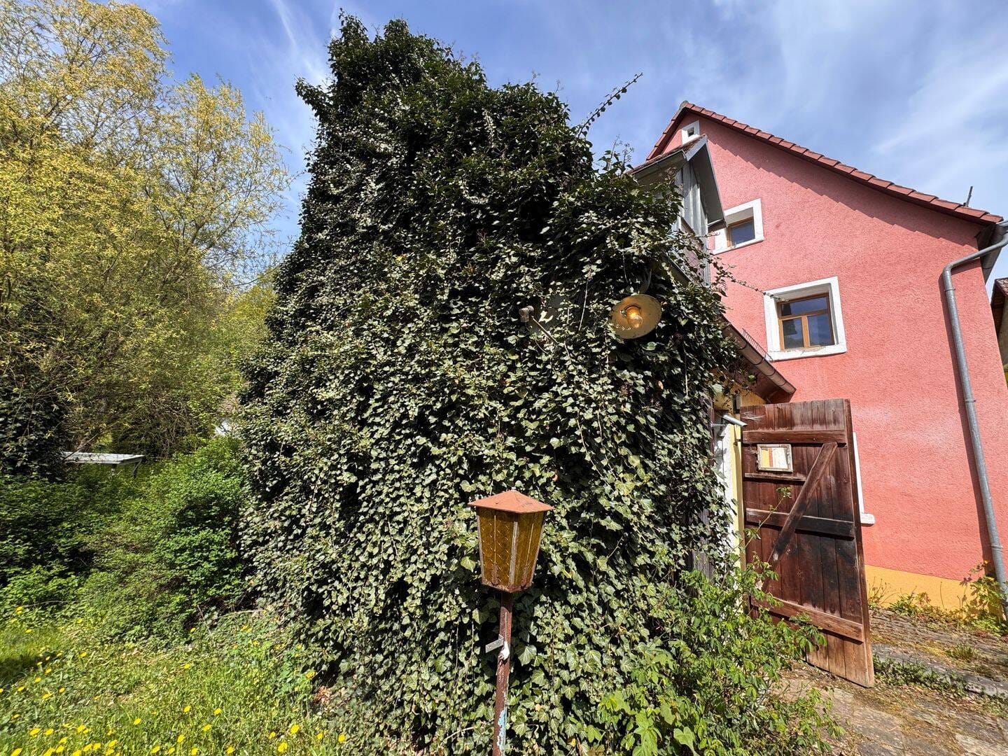Immobilie in Simmelsdorf - Natur pur: EFH mit Scheune, Werkstatt, Carport und eigenem Bach – nahe Nürnberg - Bild 4