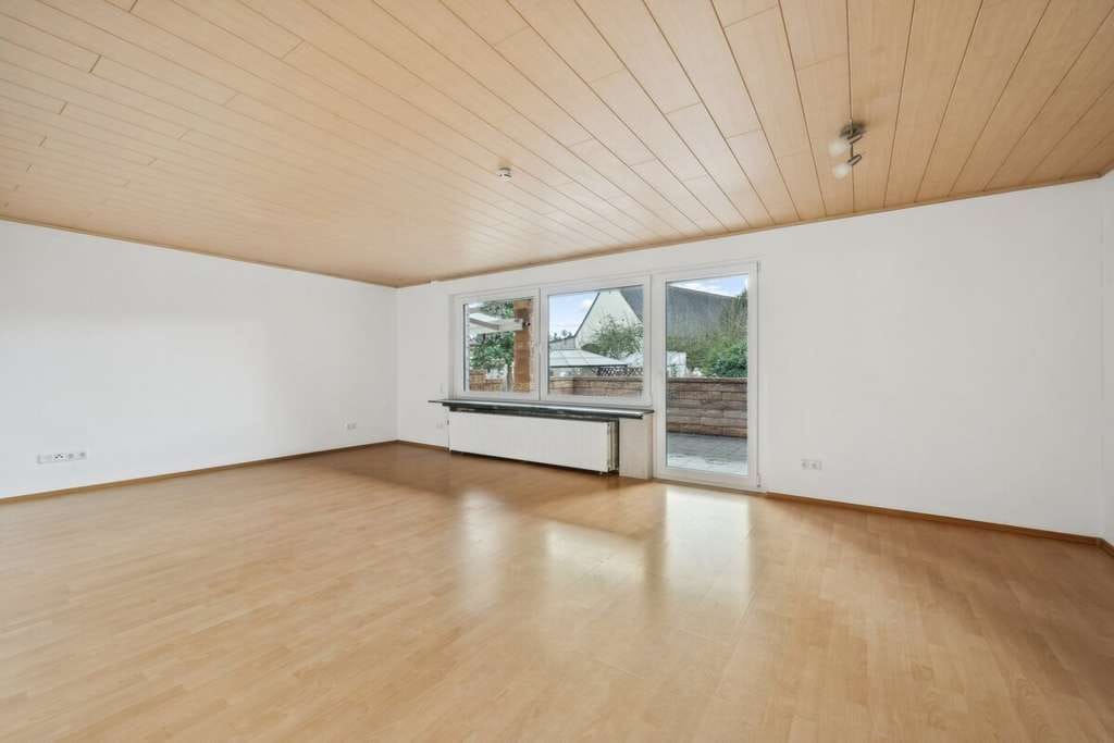 Immobilie in Emmerthal - Provisionsfrei - Familienfreundliches 
Wohn- & Geschäftshaus mit Garten und Ausbaupotenzial - Bild 4