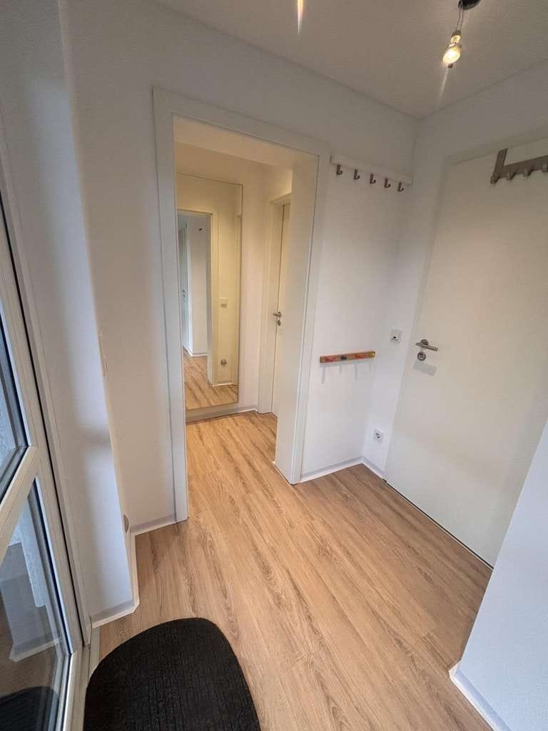 Immobilie in Krakow am See - Ferienbungalow: modern, kernsaniert, mit Kamin, Fußbodenheizung & großem Grundstück - Bild 4