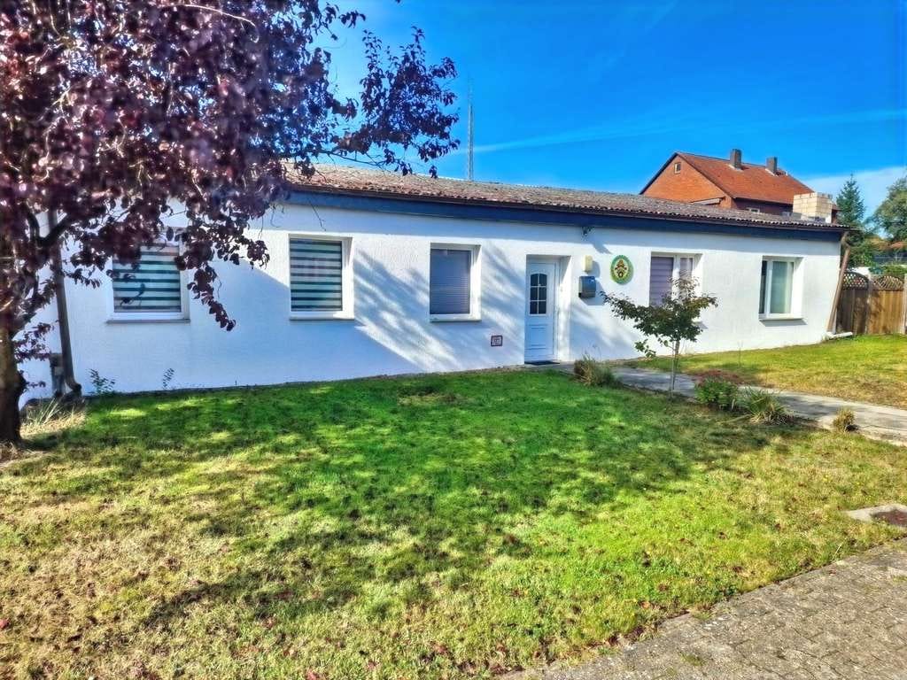 Immobilie in Südheide - Großzügiger Bungalow mit Potenzial in Unterlüß - Bild 0