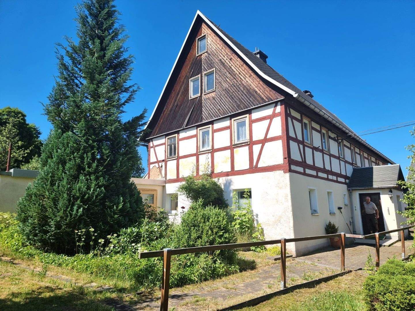Immobilie in Altenberg - Großzügiges Bauernhaus mit Nebengelass - Bild 1