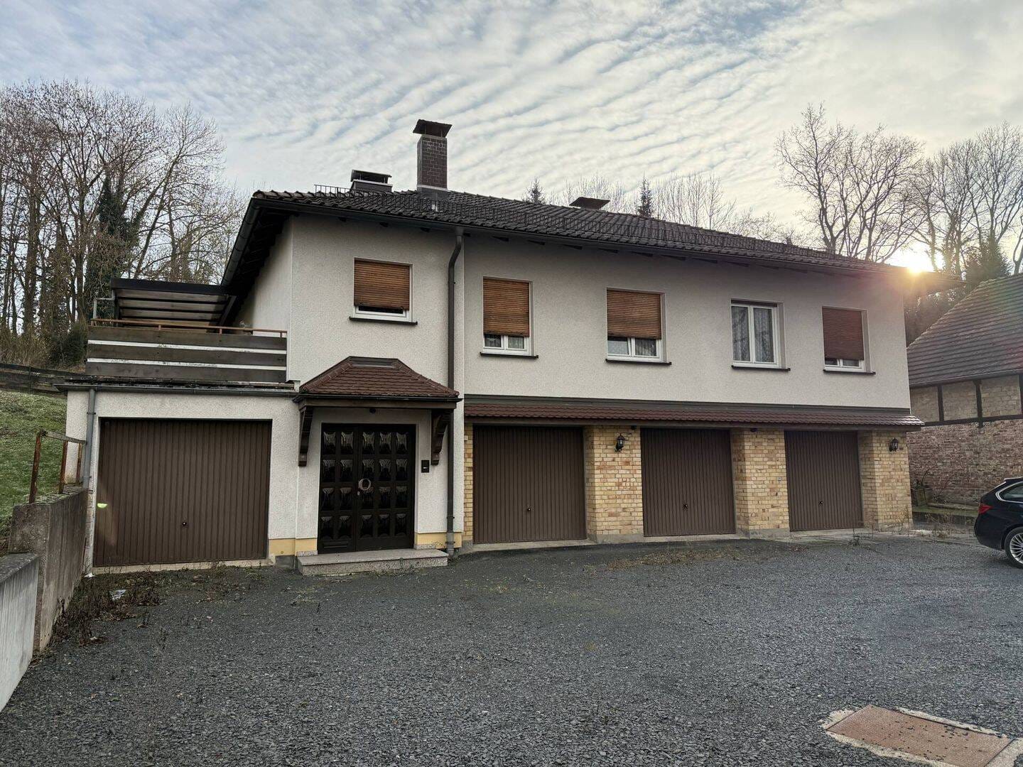 Immobilie in Melsungen - Immobilienpaket. Wohn- und Geschäftshaus + Einfamilienhaus mit 4 Garagen in Melsungen. - Bild 2