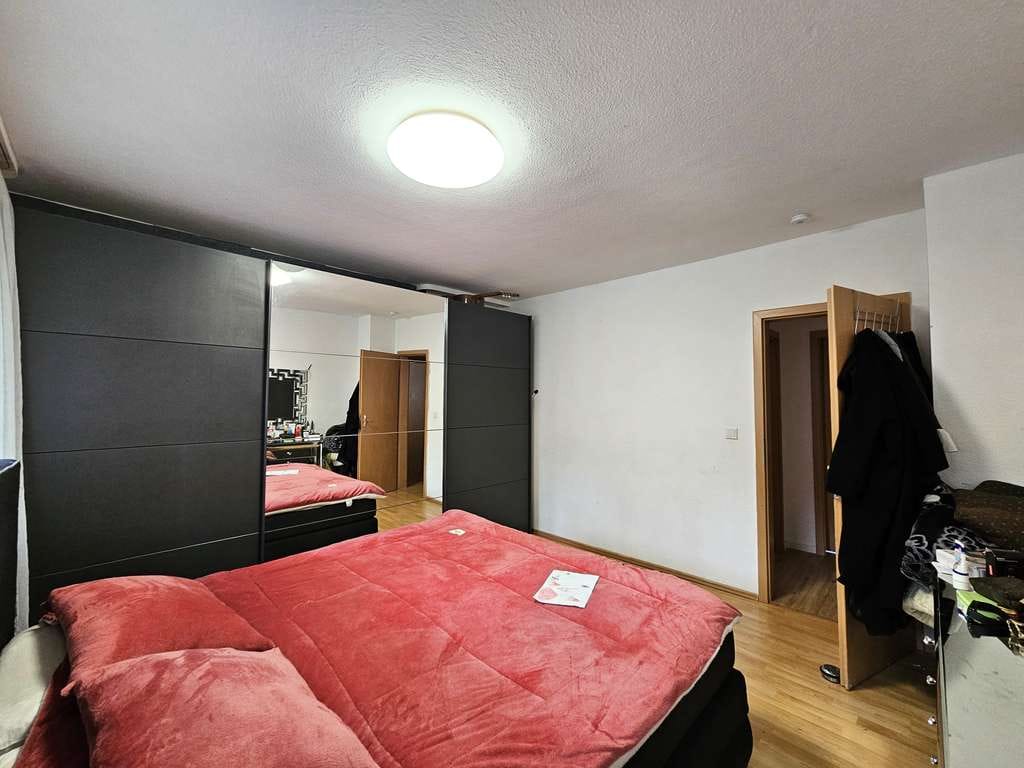 Immobilie in Detmold - Detmold: Gepflegte 4-Zimmer-Wohnung mit Balkon als solide Kapitalanlage - Bild 3