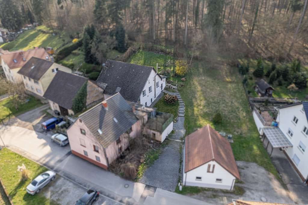 Immobilie in Neckarbischofsheim - Wohnen mit Charakter: Maisonette-Wohnung in ausgebauter Scheune am Waldrand mit Sonnenterrasse - Bild 3