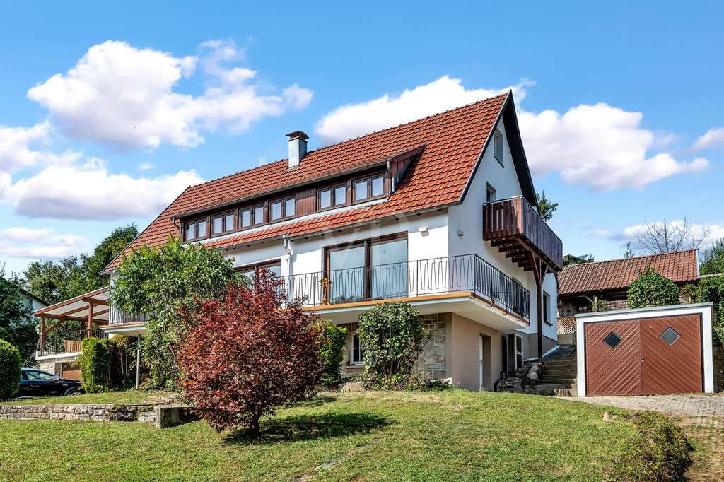 Immobilie in Untermünkheim - Modernisiertes Zweifamilienhaus mit Weitblick und zukunftsweisender Technik - Bild 3