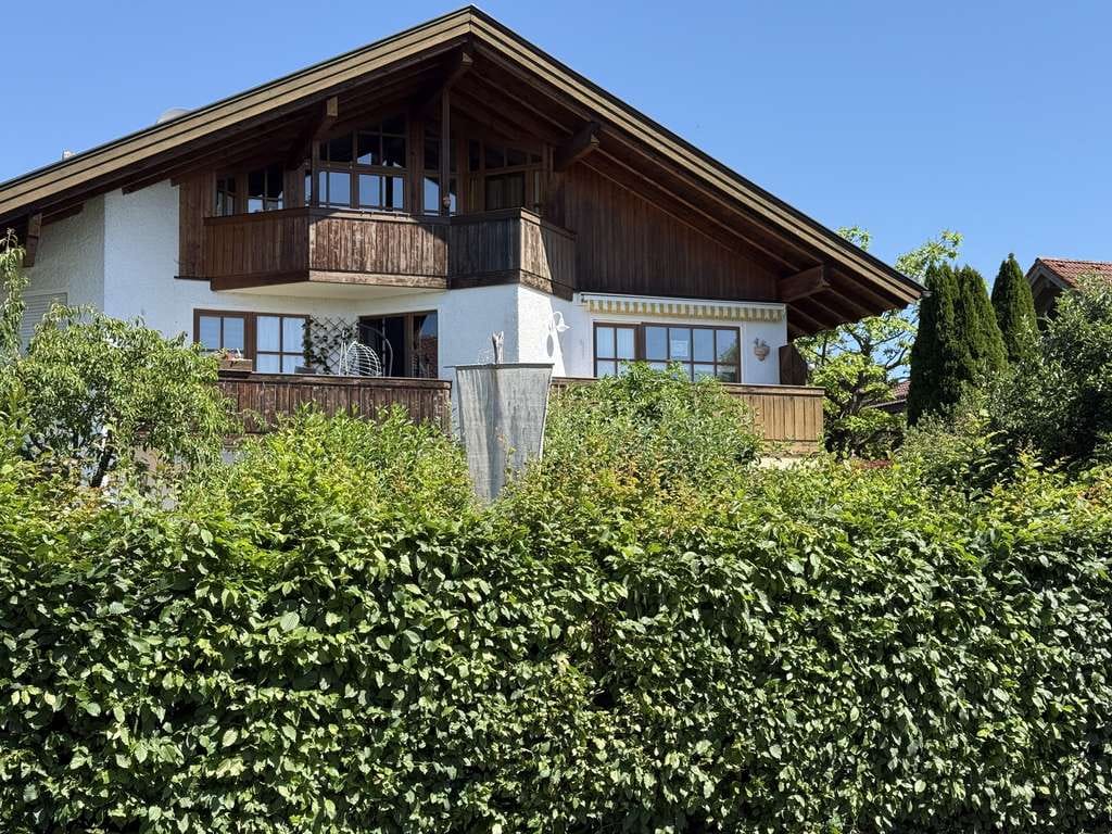 Immobilie in Chieming - Traumwohnung in Chieming: Ruhig, zentral & bergnah – Bergblick und Seenähe vereint auf ca.60m² - Bild 1