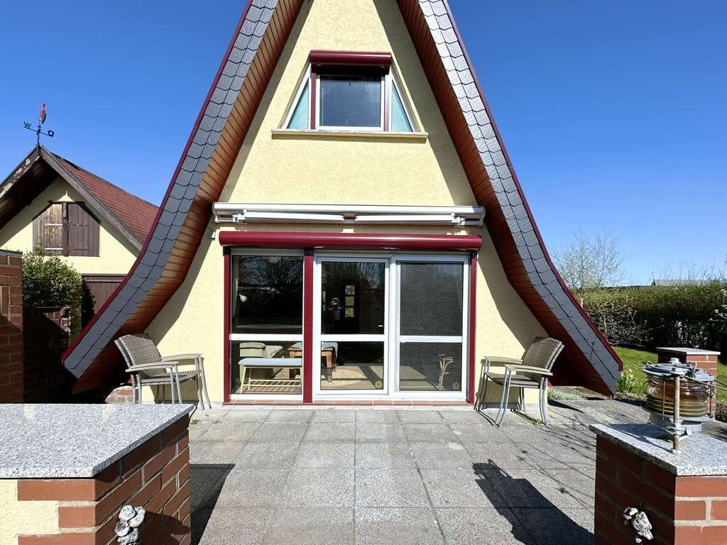 Immobilie in Bartenshagen-Parkentin - Energetisch saniertes Nurdachhaus mit Südterrasse, Garten & Carport nahe der Ostsee - Bild 1