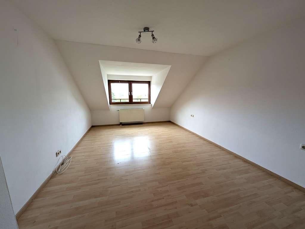 Immobilie in Lauben - Freie & ansprechende DG-Wohnung I 2 Balkone I TG Stellplatz + Außenstellplätze I 3 Zimmer - Bild 3