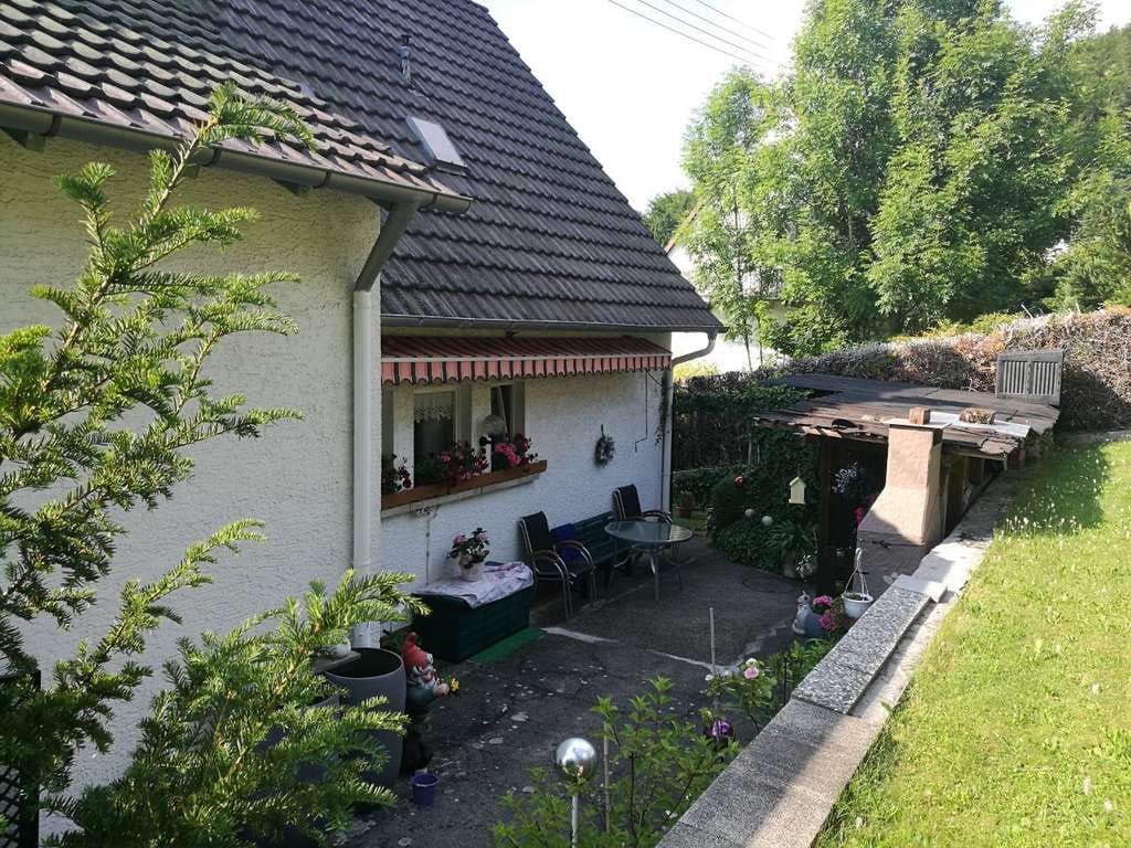 Immobilie in Fridingen an der Donau - Wohnen mit Charakter: Großzügiges Einfamilienhaus in Fridingen - Bild 3
