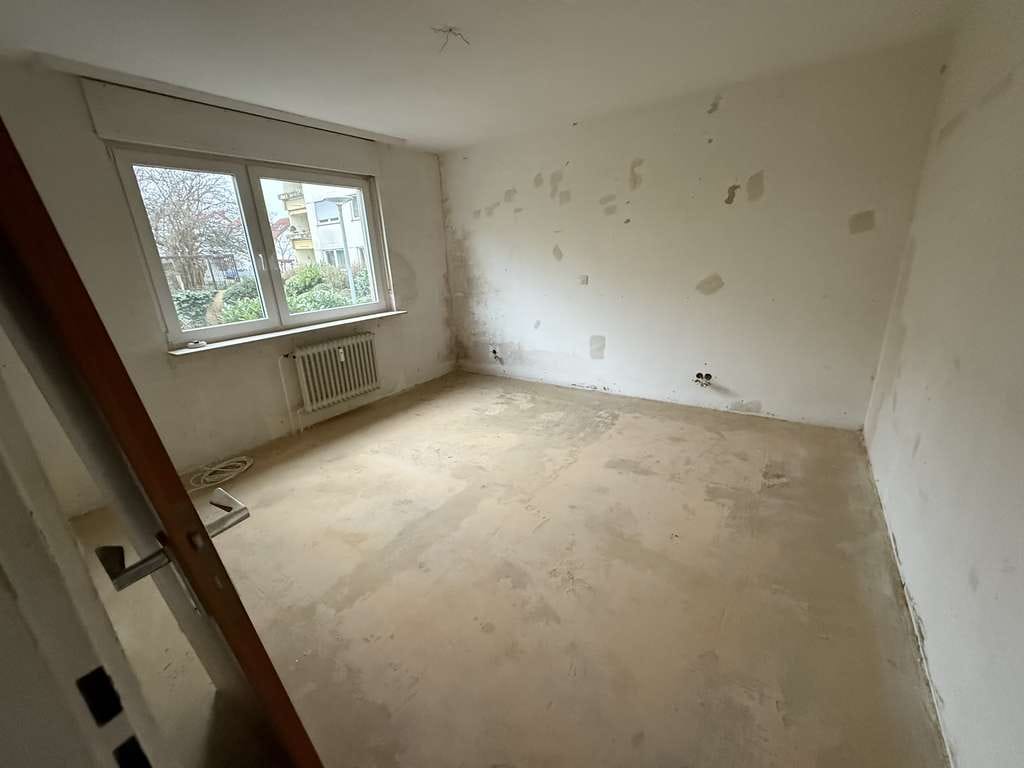 Immobilie in Bad Soden - "Gestalten Sie Ihr neues Zuhause-4-Zimmer-Whg. mit Potenzial in Bad Soden-Neuenhain" - Bild 3