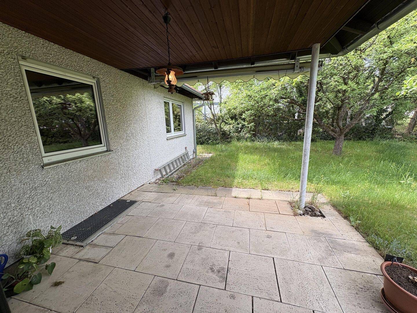 Immobilie in Heroldsbach - Handwerker aufgepasst! Bungalow mit Wohnen auf einer Ebene - Bild 4