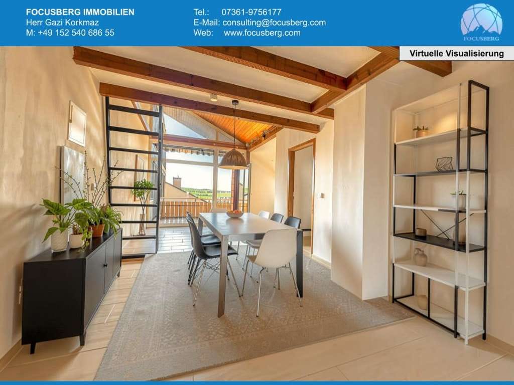 Immobilie in Eberdingen - STILVOLLE DACHGESCHOSSWOHNUNG MIT EMPOREN UND ZWEI BALKONEN - WEITBLICK INS TAL VON EBERDINGEN - Bild 2