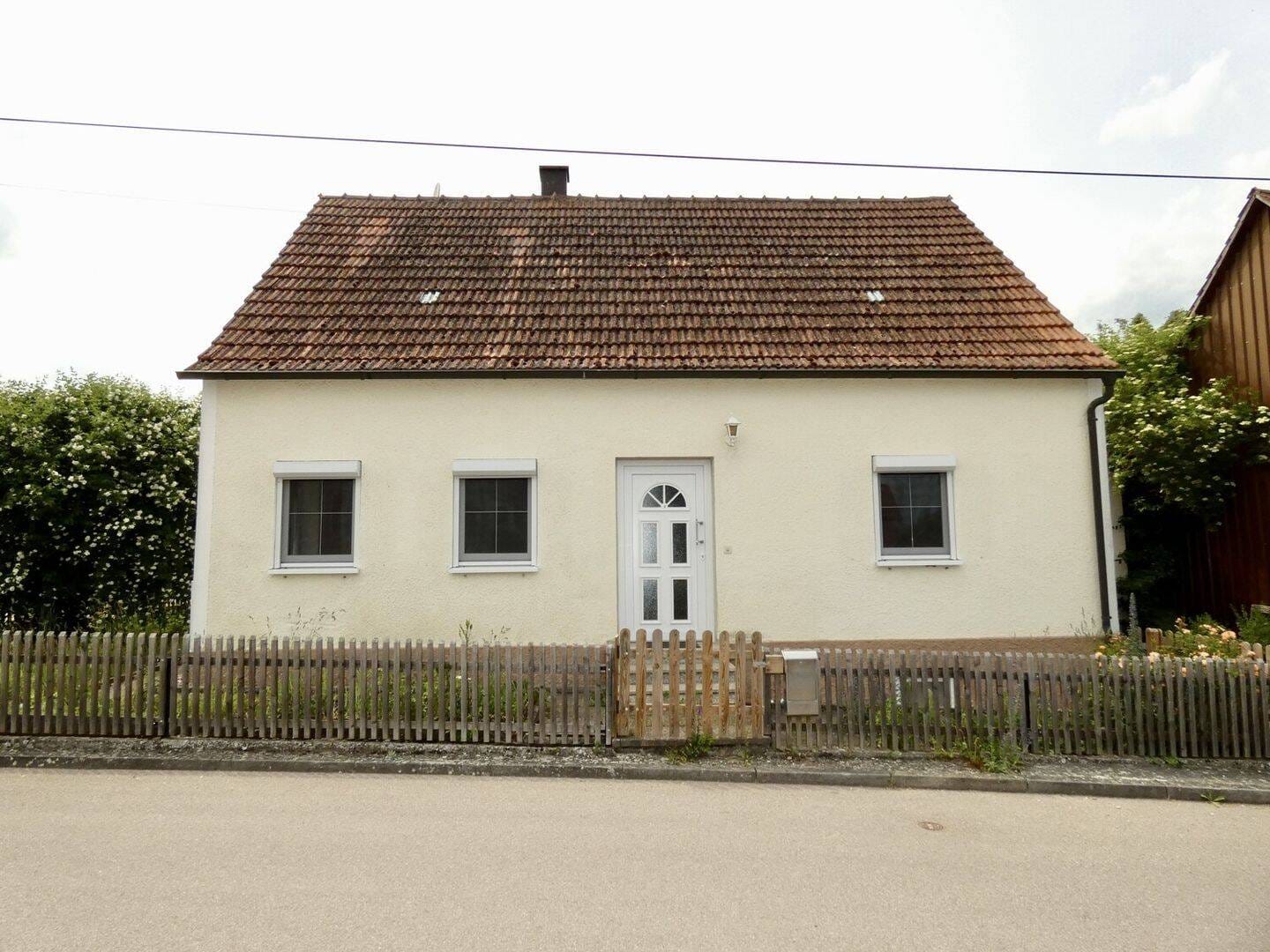 Immobilie in Bissingen - Kinderparadies mit ruhigem Dorfleben statt hektischem urbanen Familienangebot - Bild 2