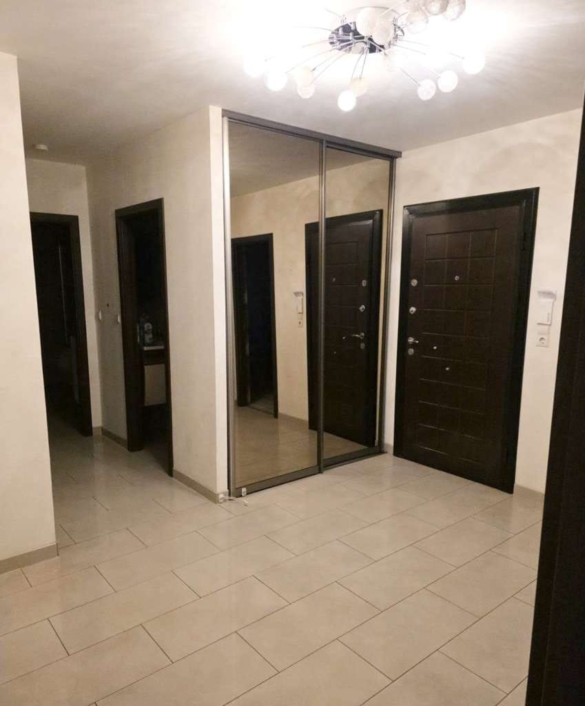 Immobilie in Dormagen - Stilvolle 4-Zimmer-Wohnung mit zwei Balkonen und Blick ins Grüne kernsaniert - Bild 3