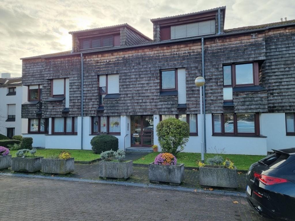 Immobilie in Liederbach - Dachgeschosswohnung in Liederbach am Taunus (Oberliederbach) - Bild 2