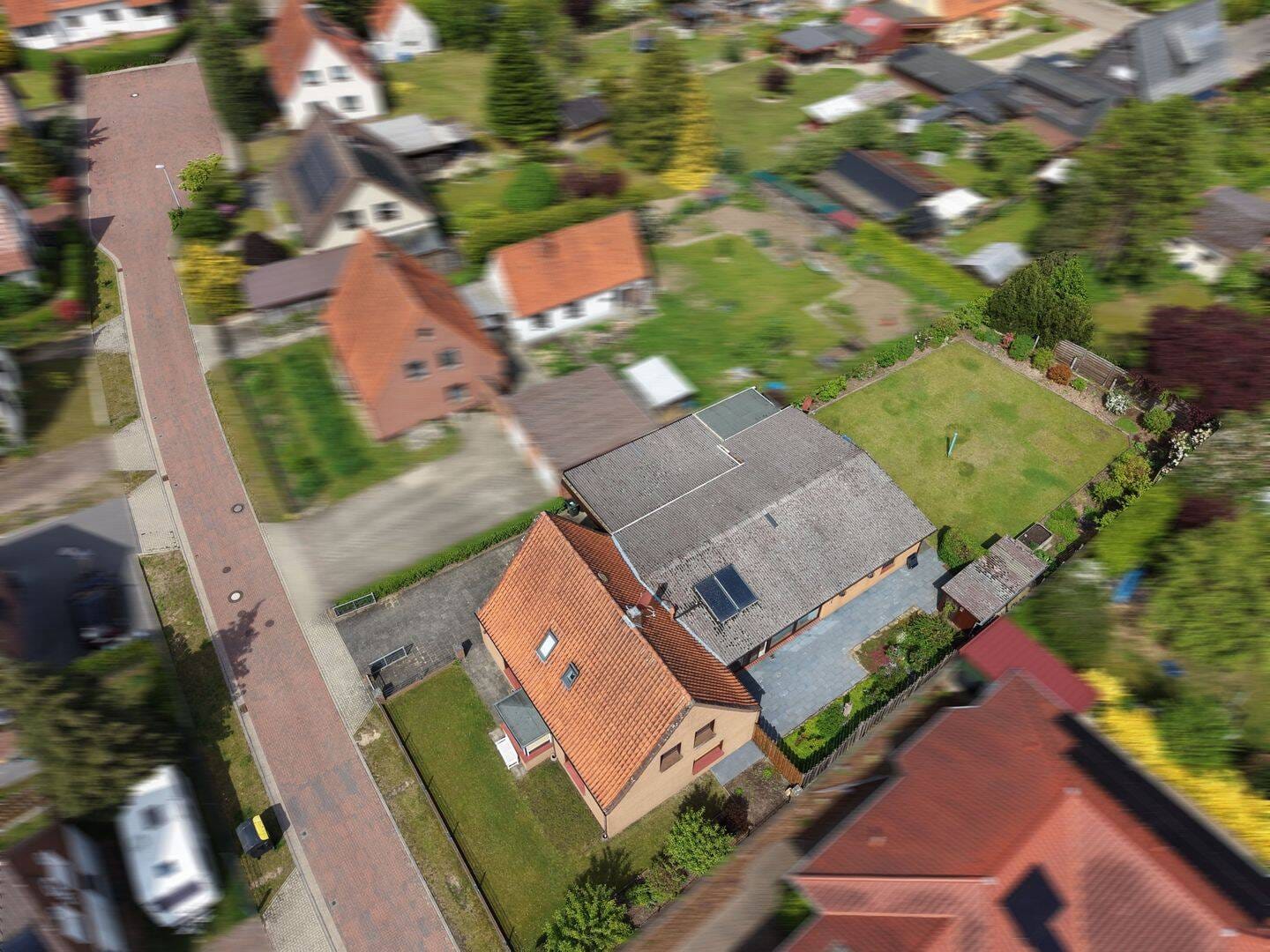 Immobilie in Eystrup - Eystrup: Zwei Wohnwelten unter einem Dach – Einfamilienhaus mit Einliegerwohnung - Bild 2